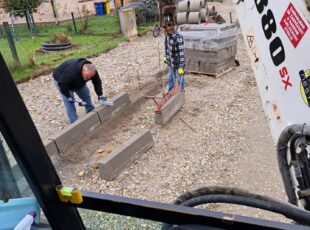 400178302_361198446360448_3885375801044944277_n